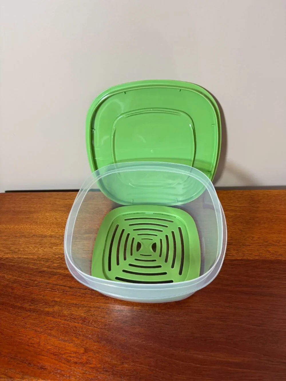 Rubbermaid 3-Piece Produce Saver Container Green Lid 14 Cups 3.3L - 7J69